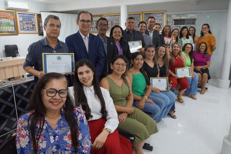 Câmara de Vereadores de São Sebastião do Umbuzeiro realiza entrega de certificados de Moção de Aplausos as escolas pela realização do desfile 7 de Setembro